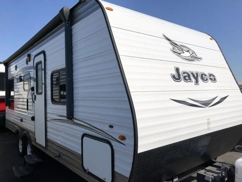 2017 Jayco Jay Flight SLX 212QBW - Photo 2