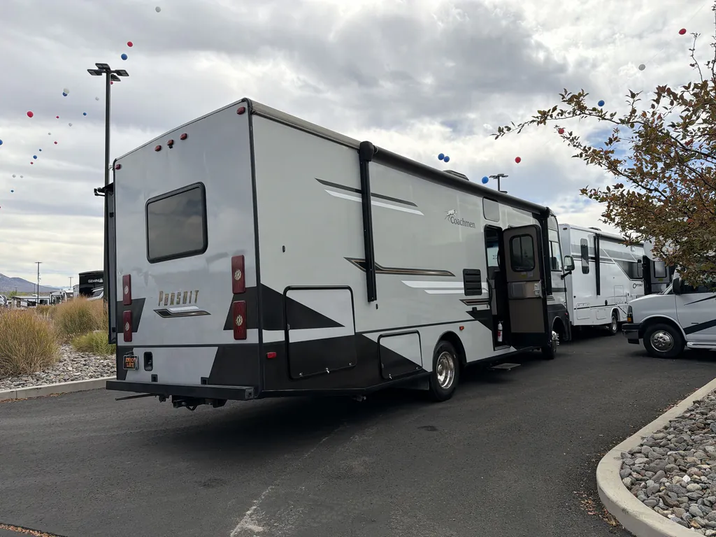 2023 Coachmen Pursuit 31BH, Photos photo 7