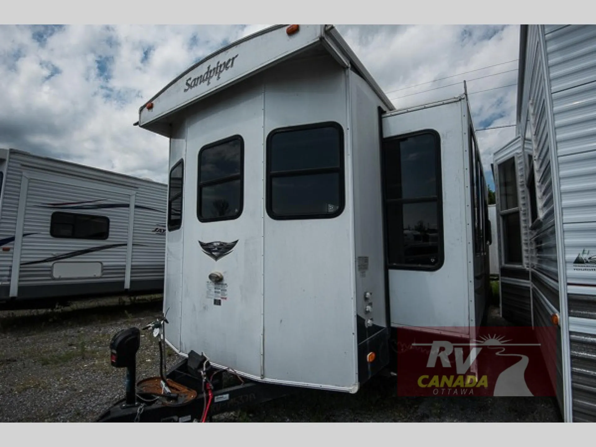 2014 Forest River Sandpiper Destination 392FK - Photo 4