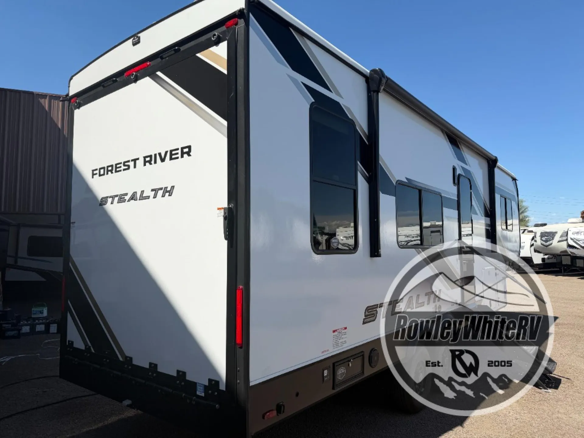 2027 Forest River Stealth 2800 - Photo 4
