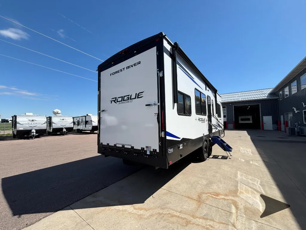 2026 Forest River Vengeance Rogue Armored 25L141, Photos photo 7
