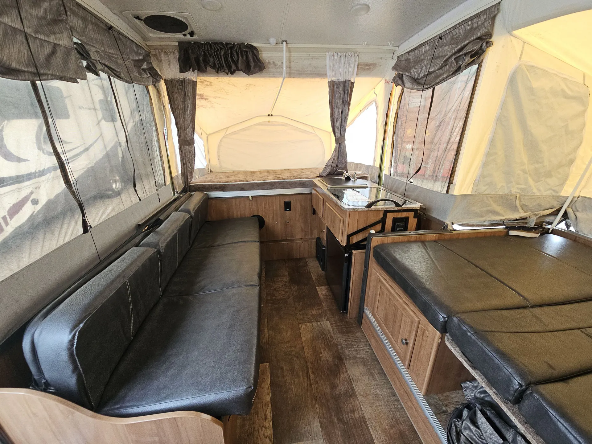 2018 Forest River Rockwood Premier 2516G — living area main
