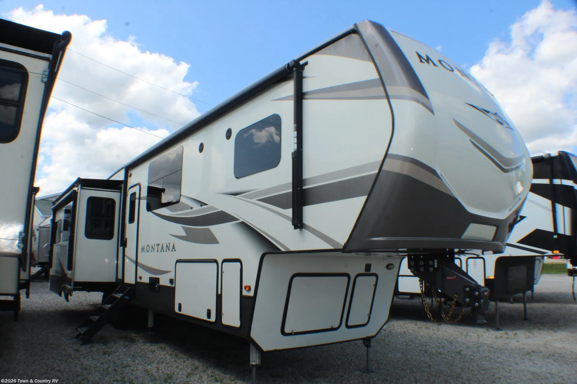 2020 Keystone Montana 3813MS - Photo 2