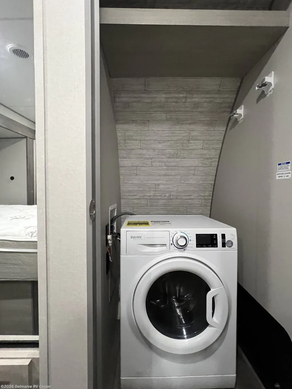 2025 Coachmen Catalina Legacy Edition 323MAZE, Photos photo 13
