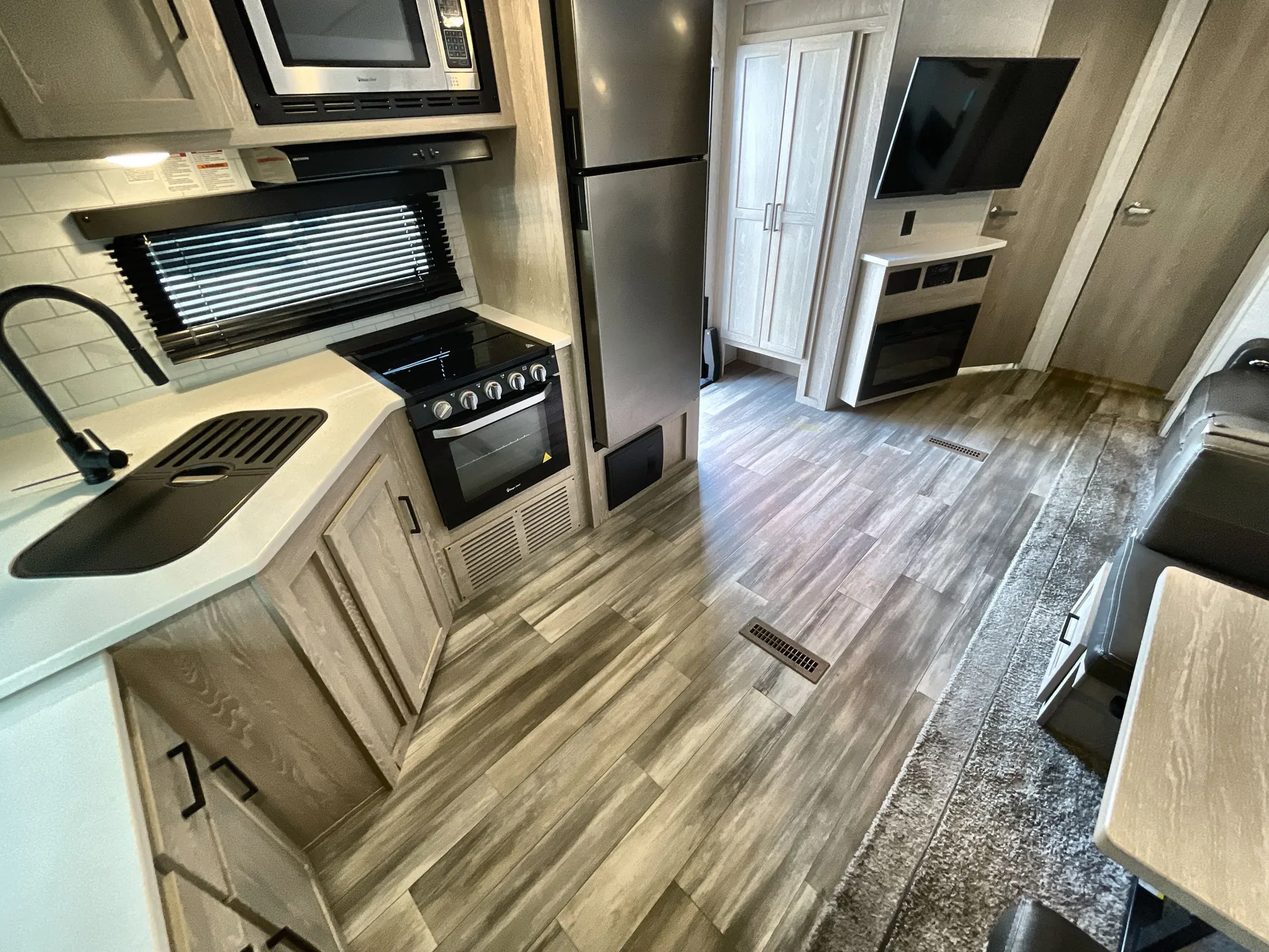 2022 Forest River Rockwood Ultra Lite 2608BS — living area main