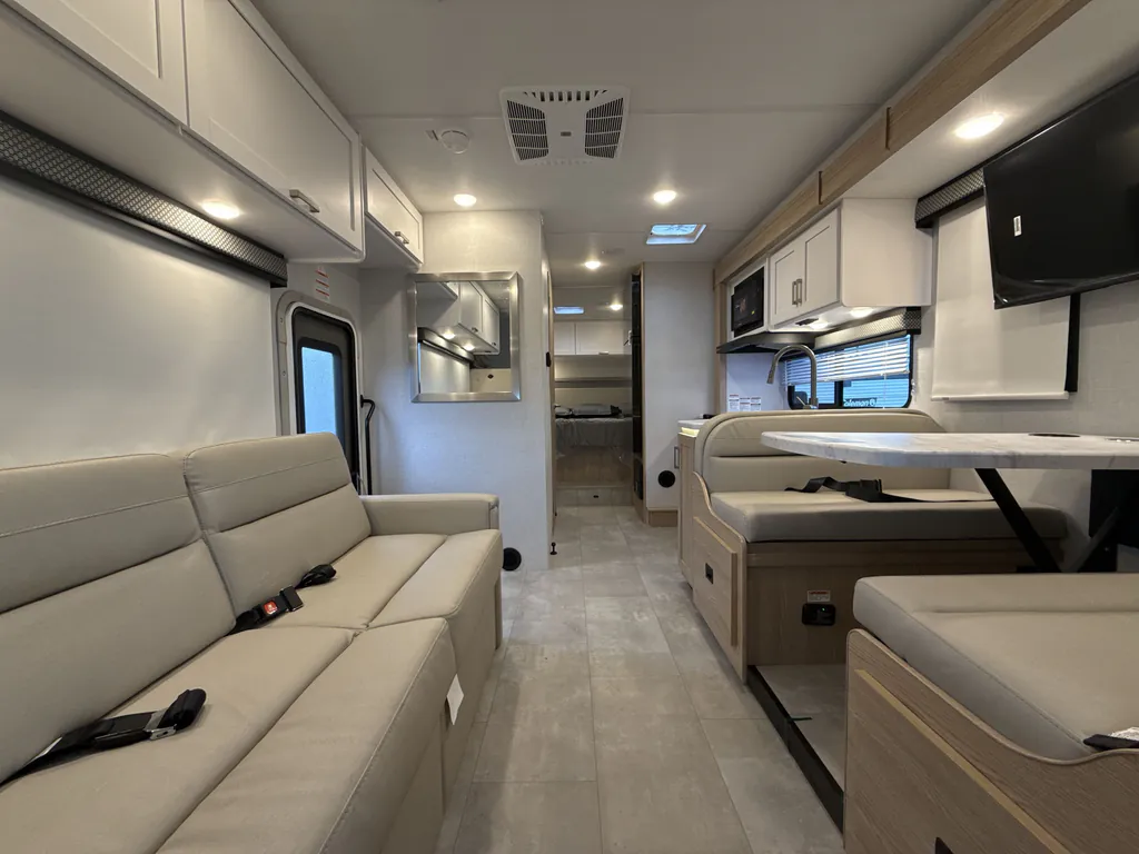 2026 Thor Motor Coach Freedom Elite 28HE, Photos photo 7