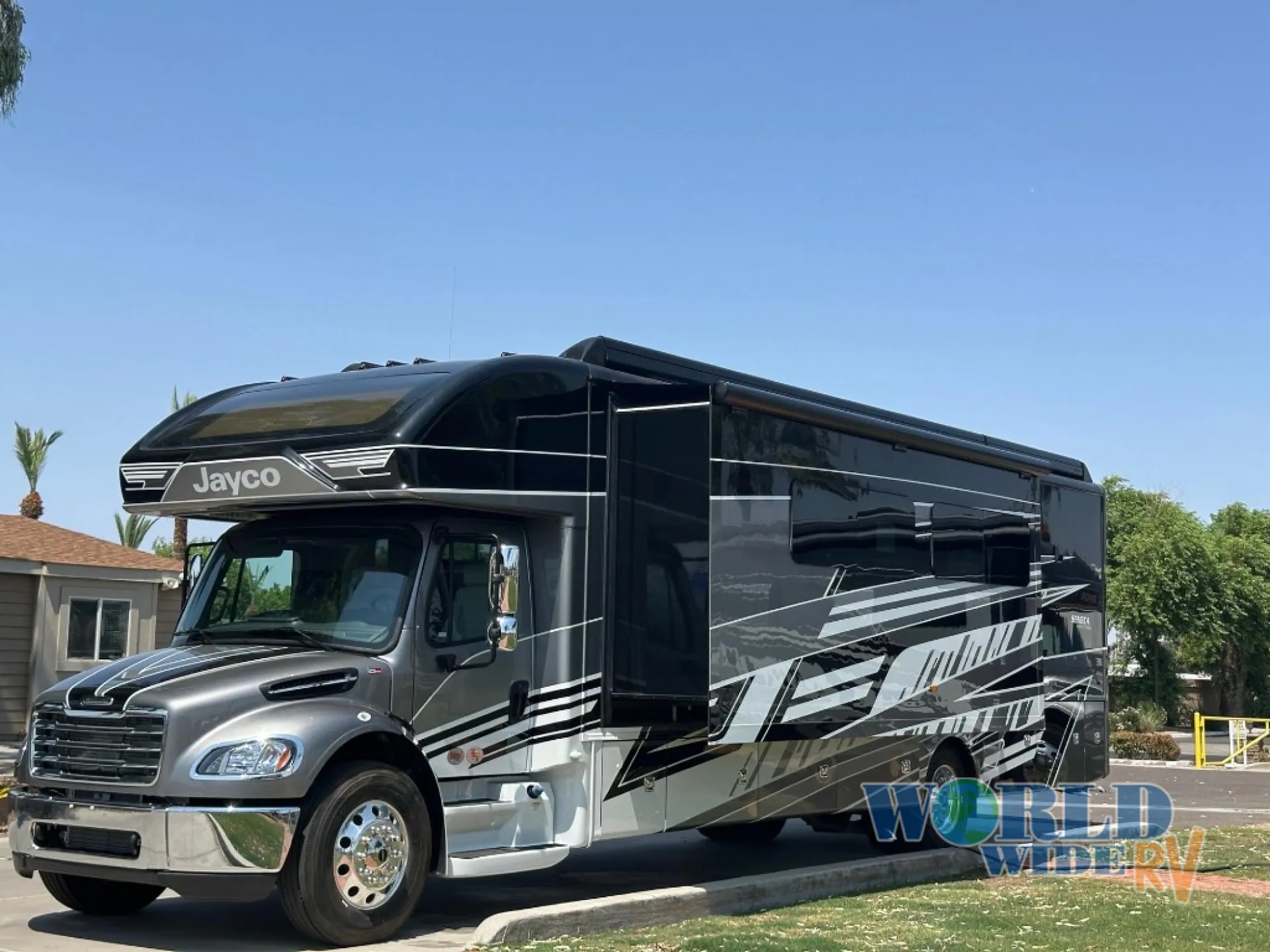 2026 Jayco Seneca Prestige 37K - Photo 2