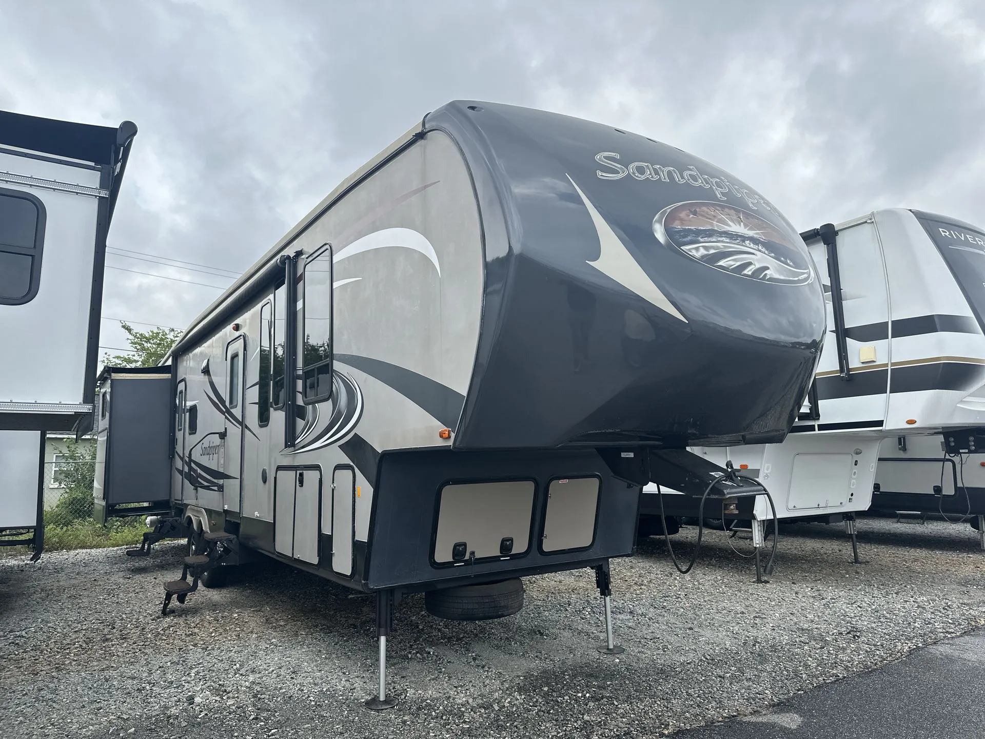 2015 Forest River Sandpiper 365SAQ