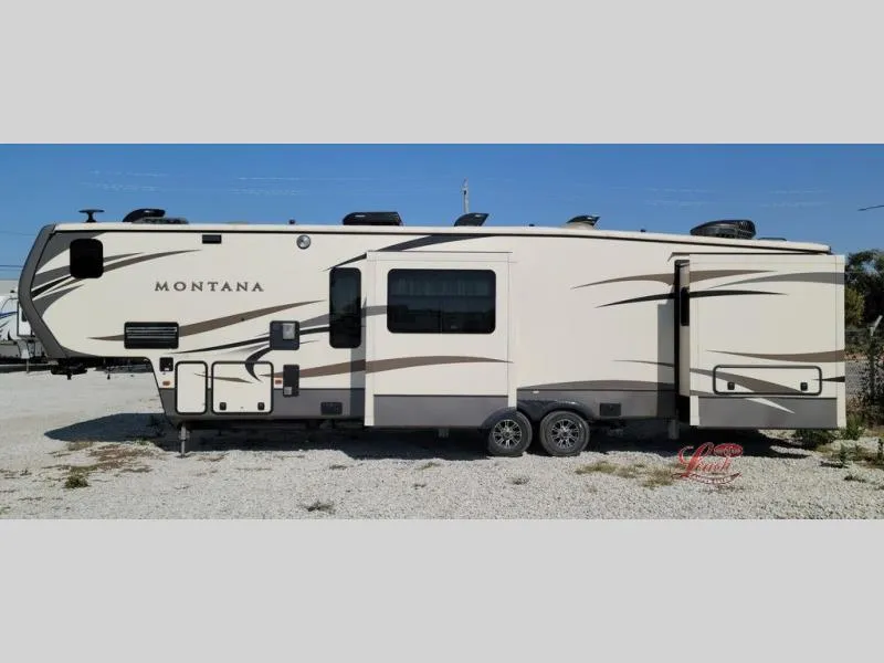 2018 Keystone RV Montana 3820FK - Photo 4