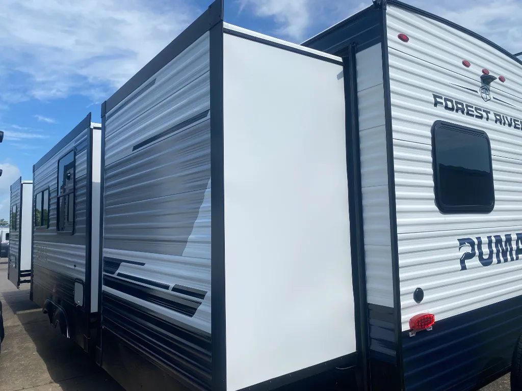 2027 Forest River Puma 32BHFS - Photo 4