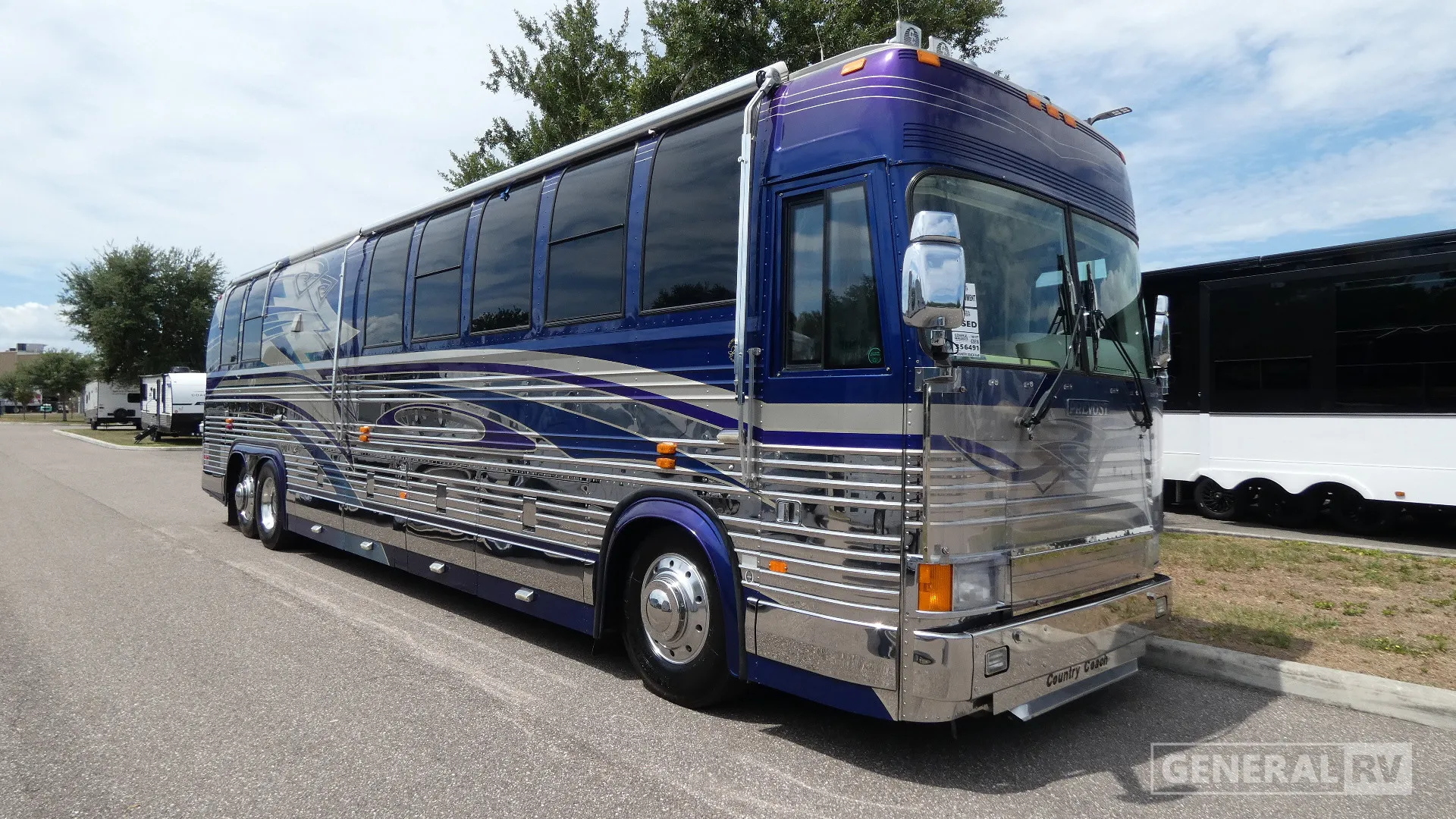 1999 Country Coach Country Coach XL-40 - Main photo