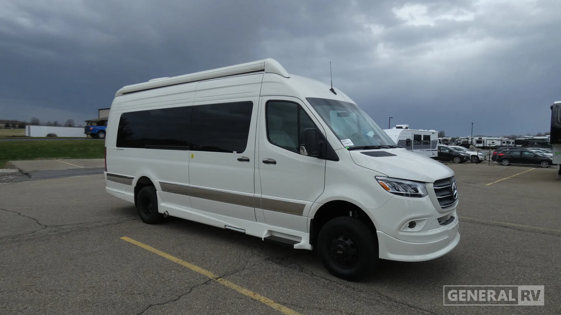 2027 Grech Motors Strada-ion Tour AWD - Photo 2
