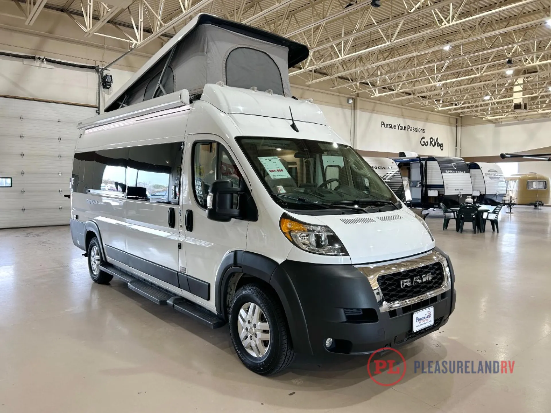 2023 Thor Motor Coach Sequence 20A - Photo 2