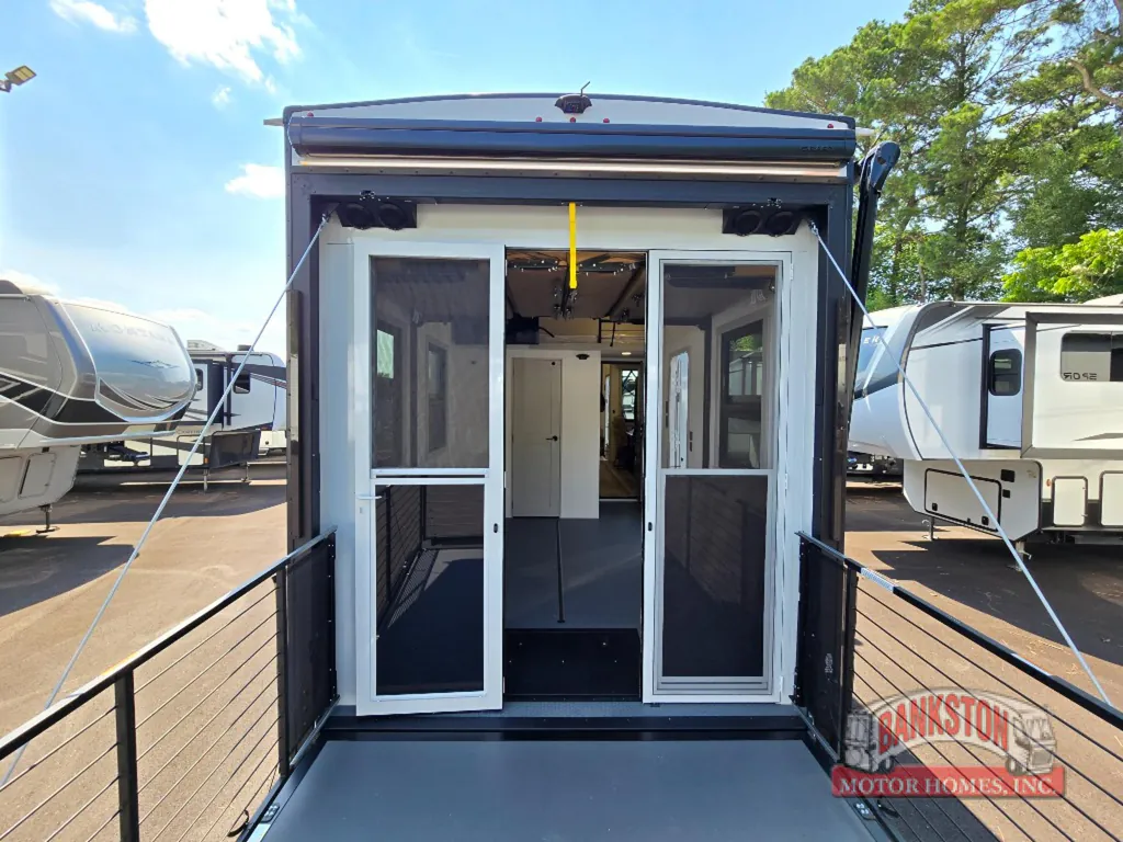 2027 Brinkley Model G 3970, Photos photo 23