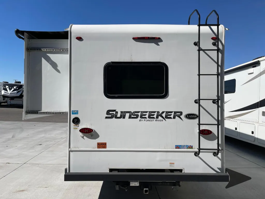 2020 Forest River Sunseeker 3040DS, Photos photo 4