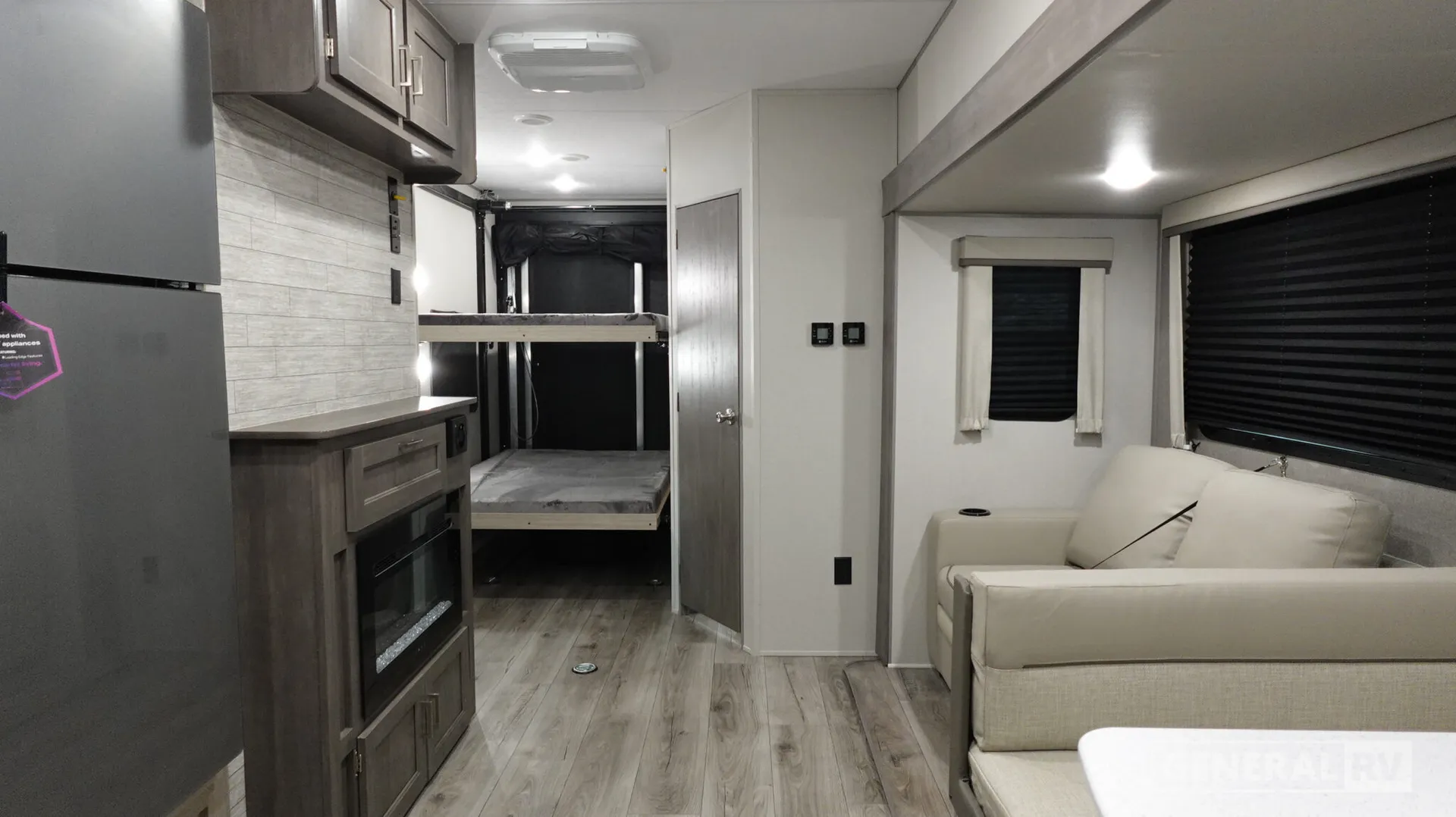 2026 Coachmen Catalina Trail Blazer 27THS - Photo 3