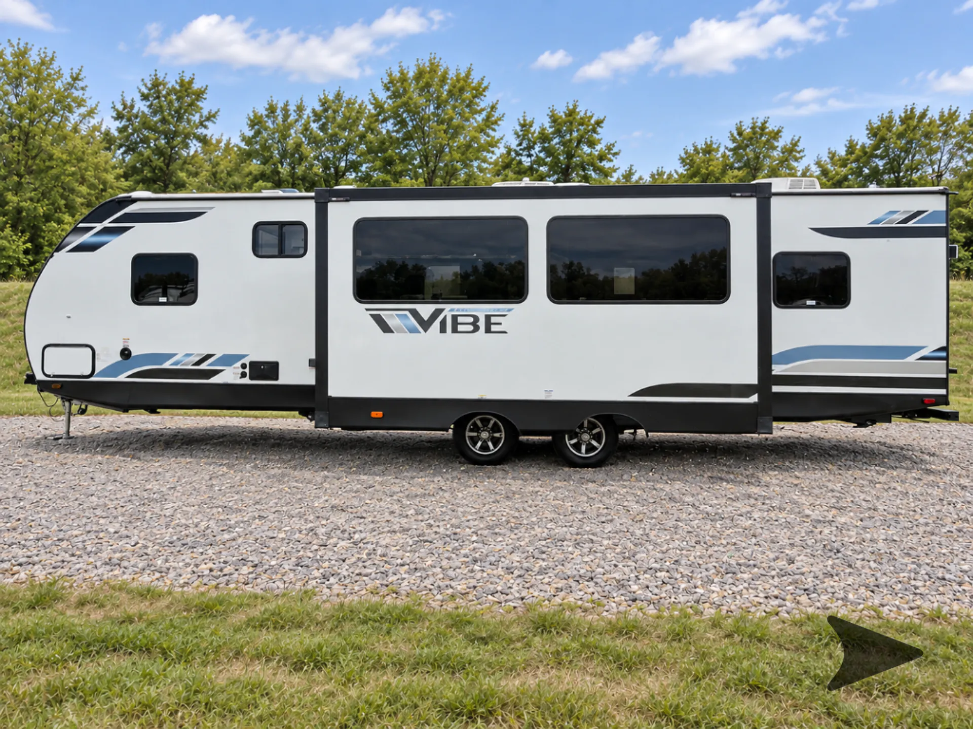 2022 Forest River Vibe 28BH — Photo 5