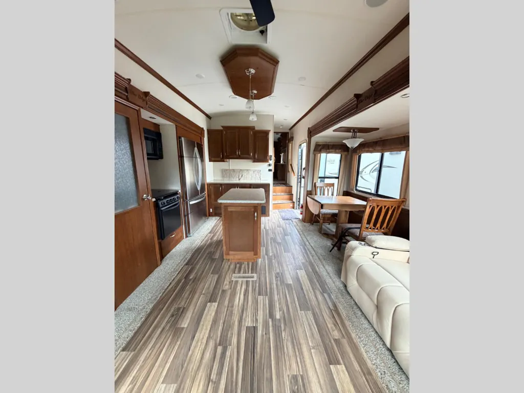 2017 Forest River Blue Ridge Cabin 304SR, Photos photo 7