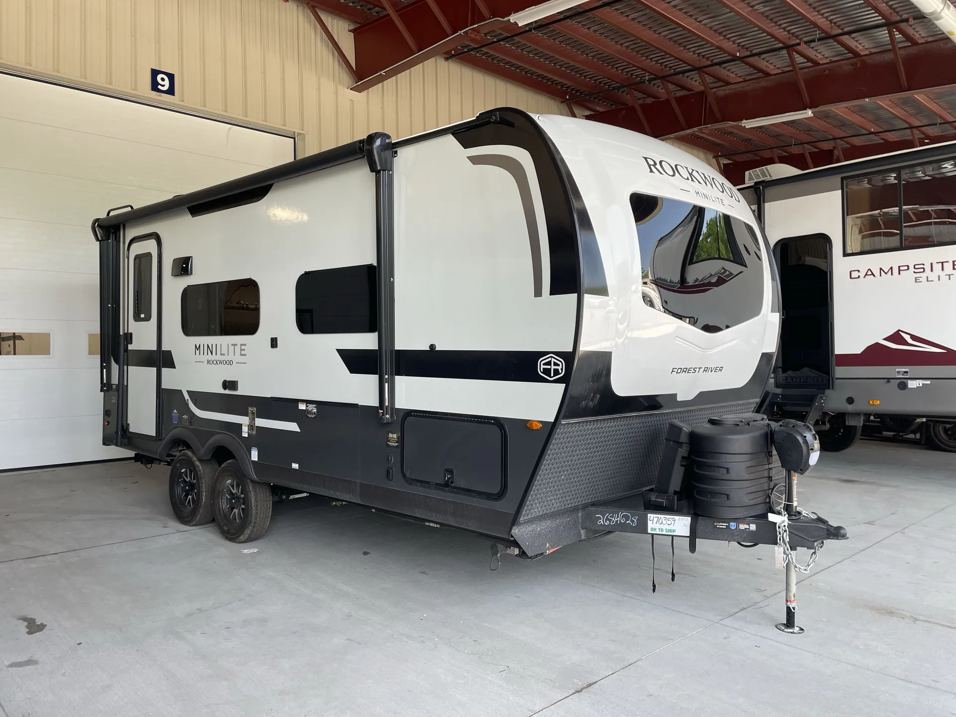 2027 Forest River Rockwood Mini Lite 2109S