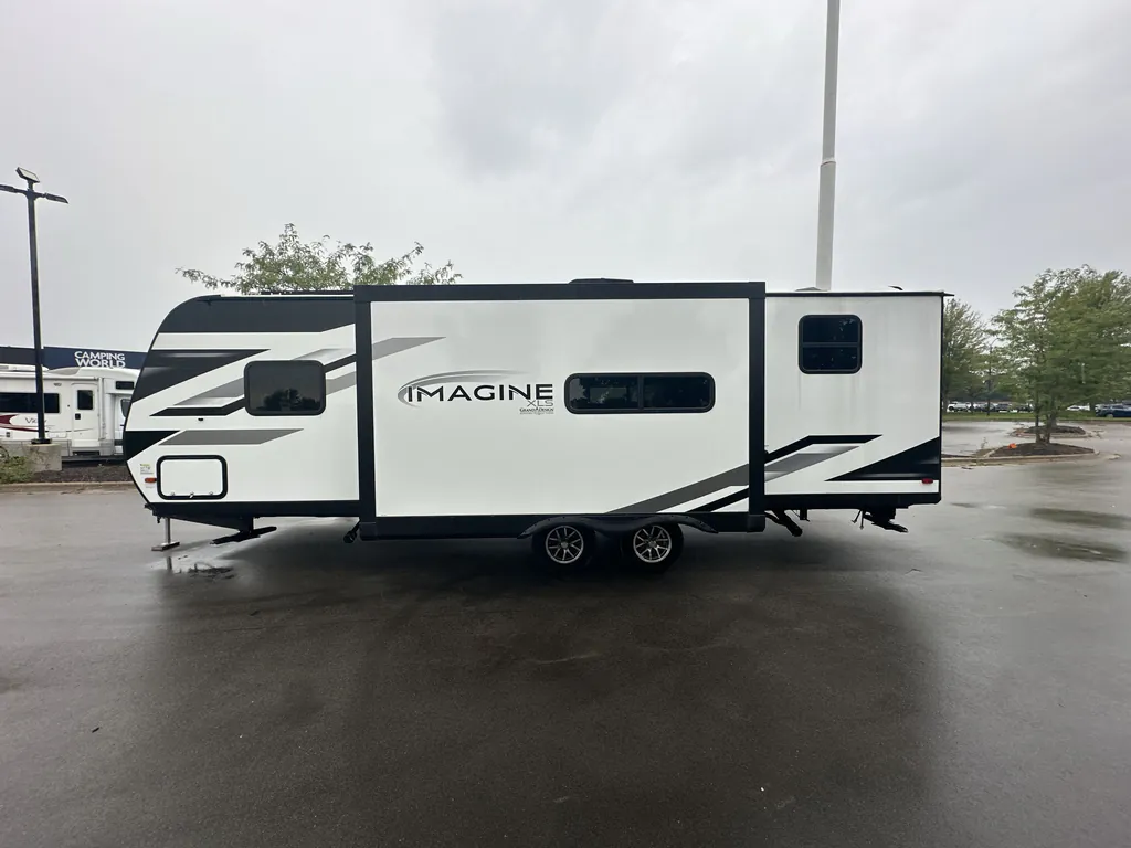 2025 Grand Design Imagine XLS 25DBE, Photos photo 5