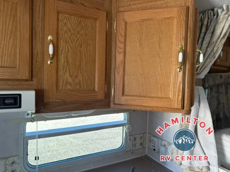 2001 Fleetwood RV ELKHORN Used    9U - Photo 4