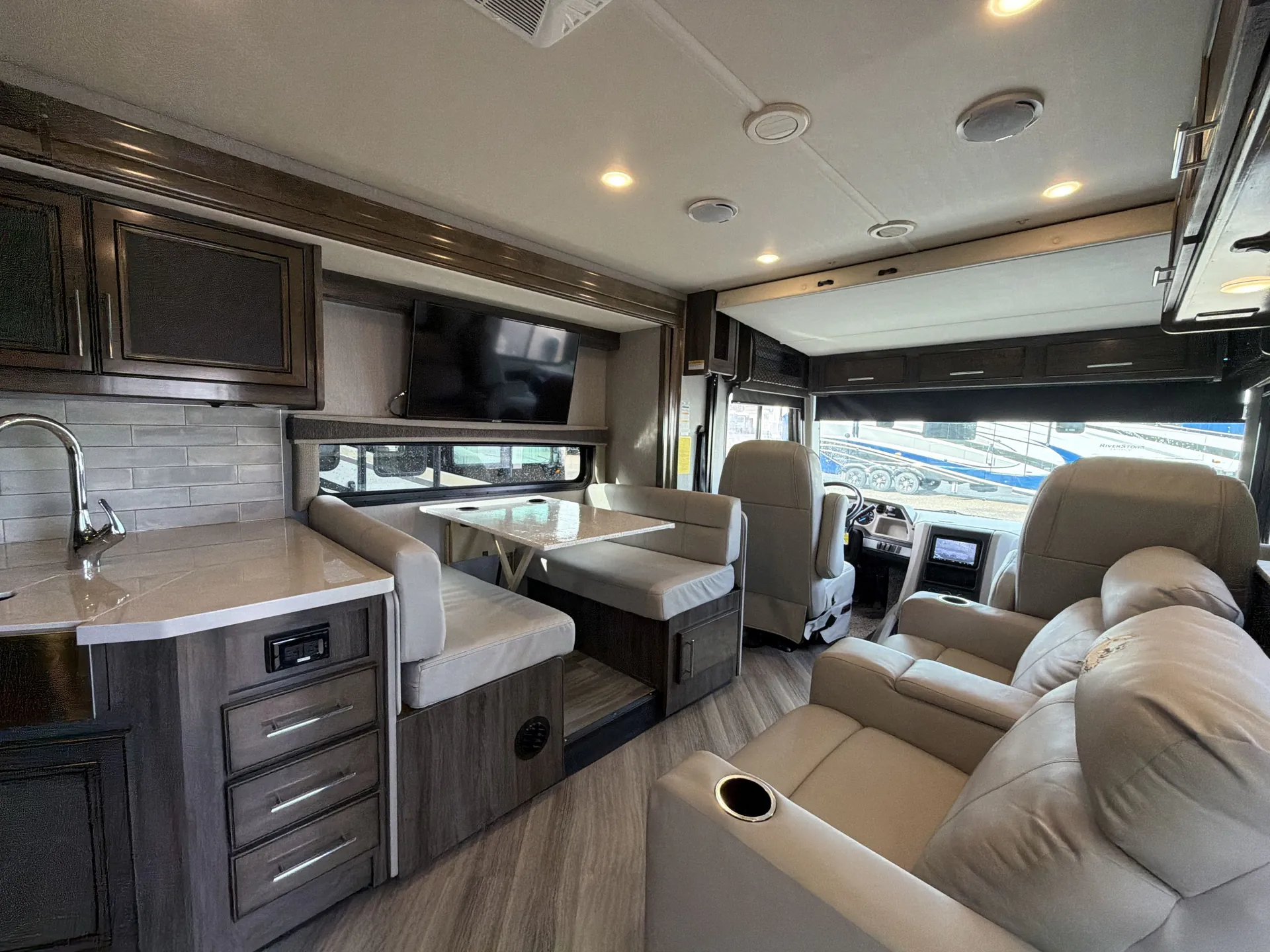 2022 Holiday Rambler Invicta 32RW — living area main