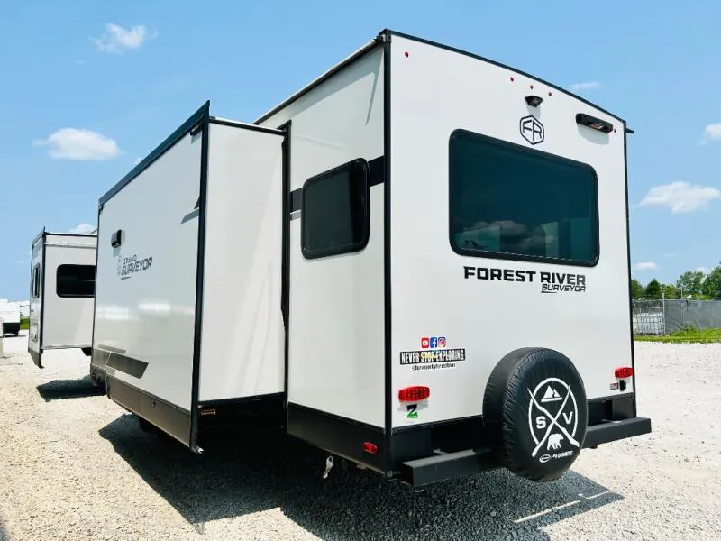 2025 Forest River Grand Surveyor 305RLBS — Photo 5