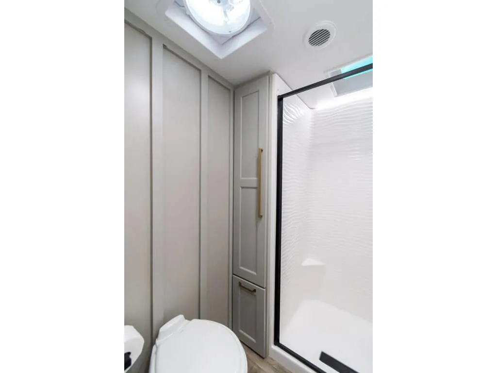2025 Brinkley Model G 3500, Photos photo 37