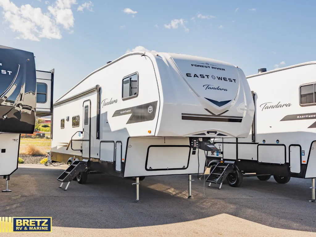 2026 East to West Tandara 275BH - Photo 2