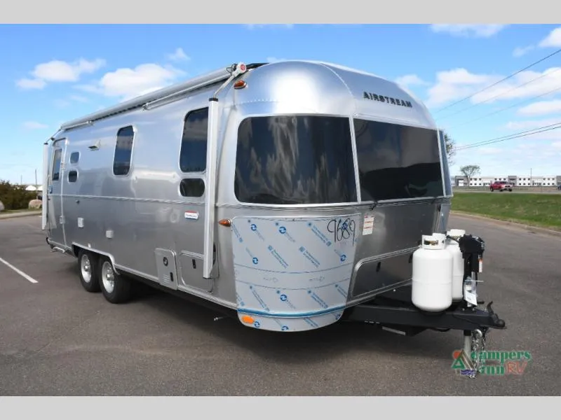 2026 Airstream International 25FB - Photo 2