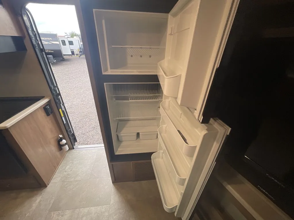 2019 Forest River Flagstaff Micro Lite 25FKS, Photos photo 11