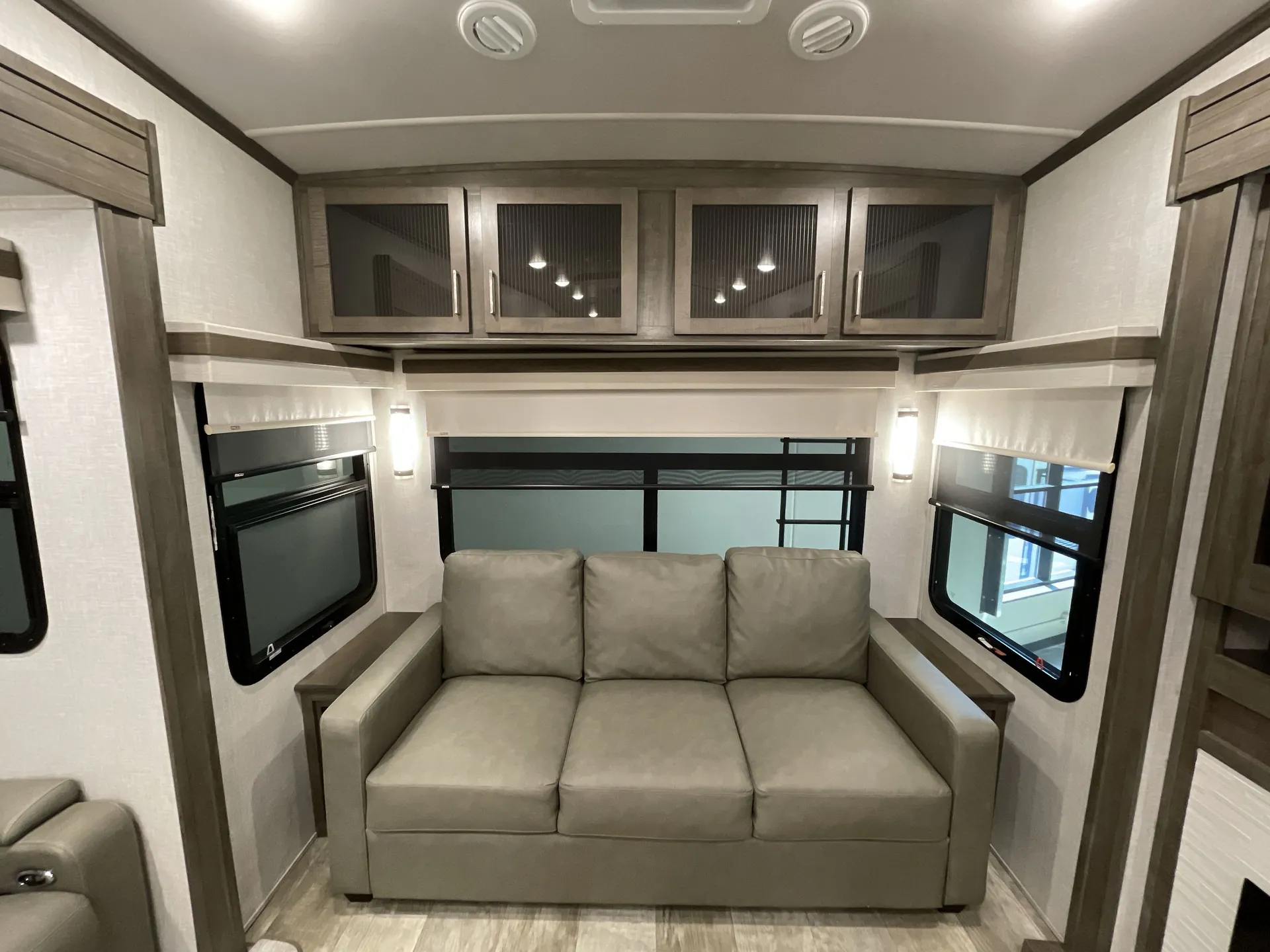 2022 Forest River Rockwood Ultra Lite 2883WS - Photo 3