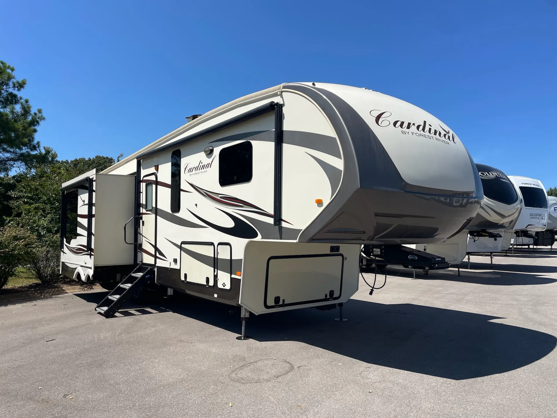 2016 Forest River Cardinal 3030RS - Photo 3
