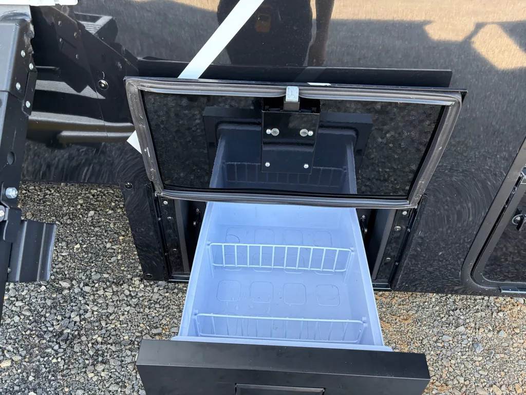 2026 Brinkley Model G 3970, Photos photo 48