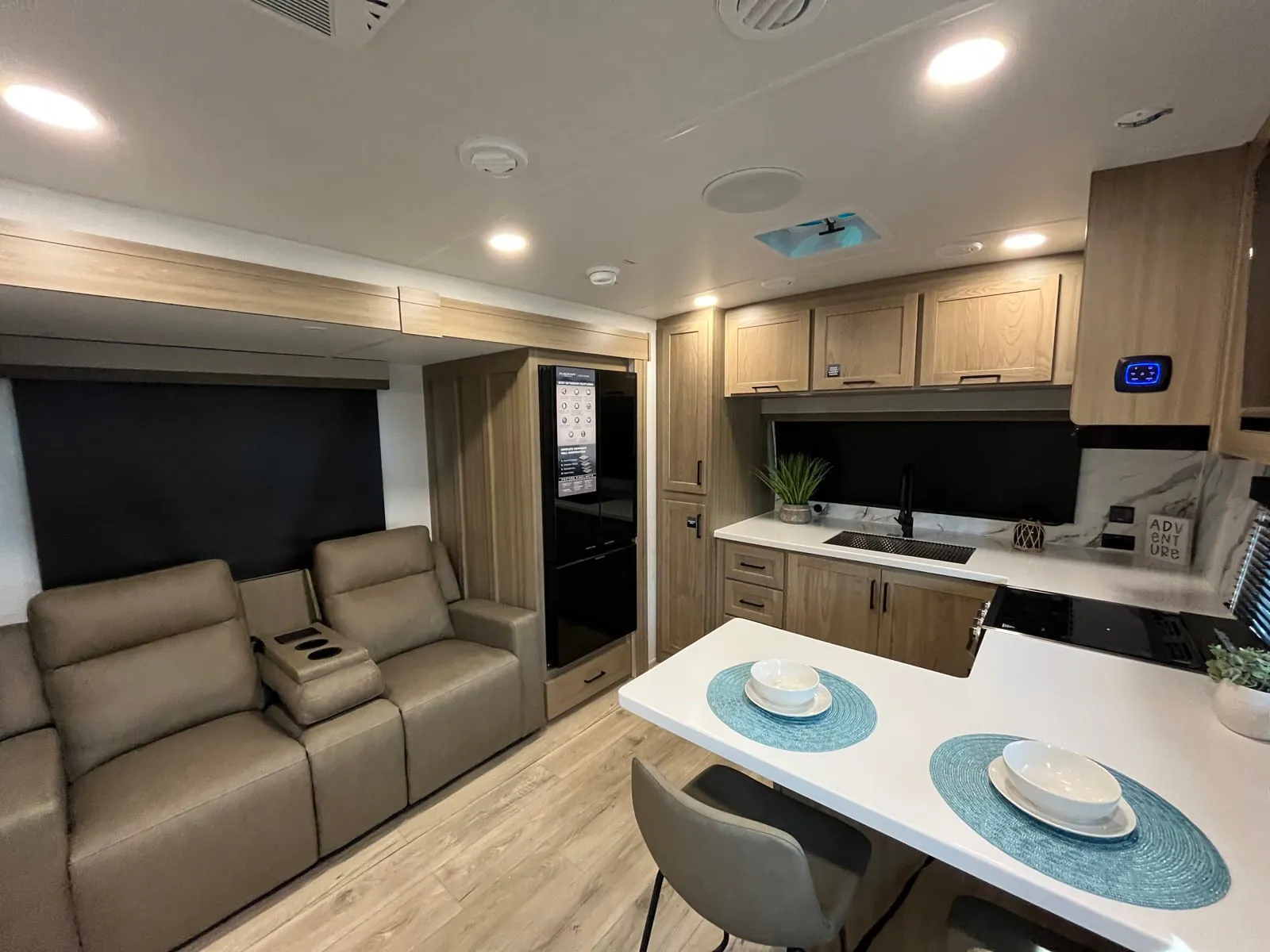 2027 Forest River Flagstaff Super Lite 26MBR — Photo 5