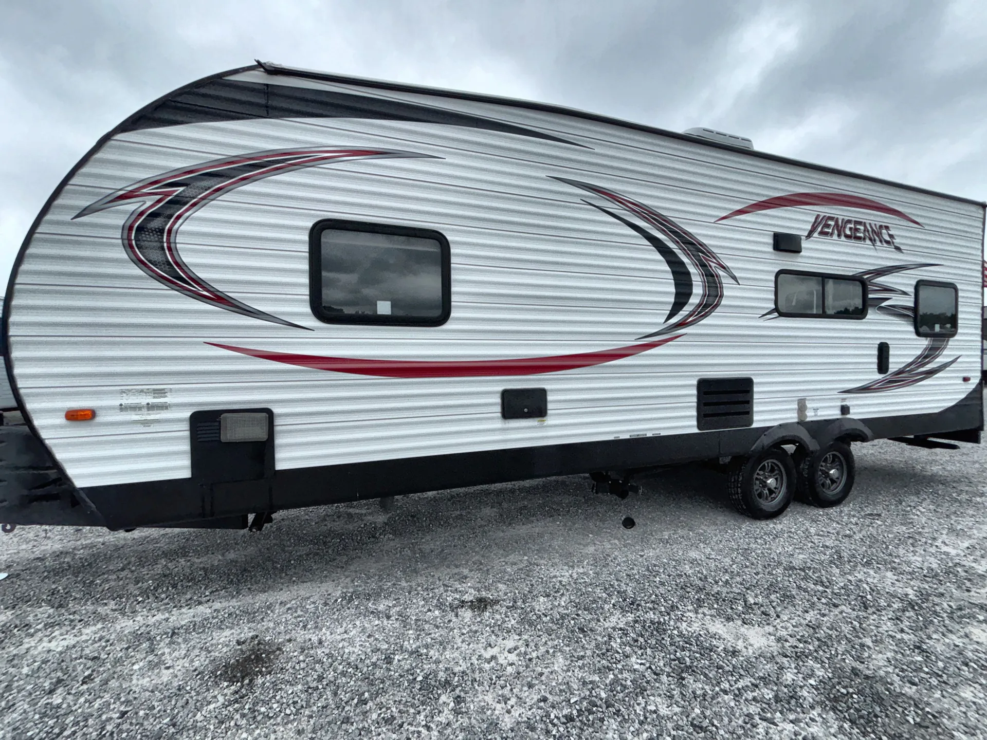 2017 Forest River Vengeance Rogue 25V — off campside