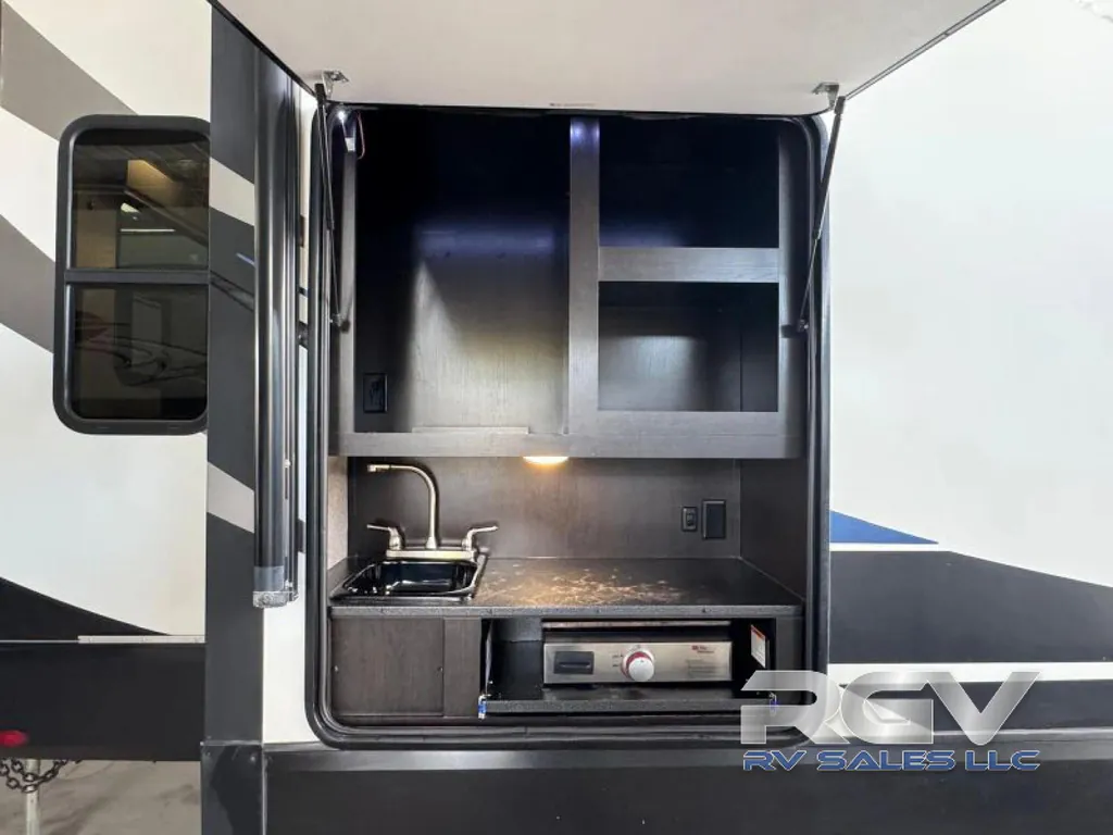 2022 Highland Ridge Silverstar XLT 354MBH, Photos photo 7