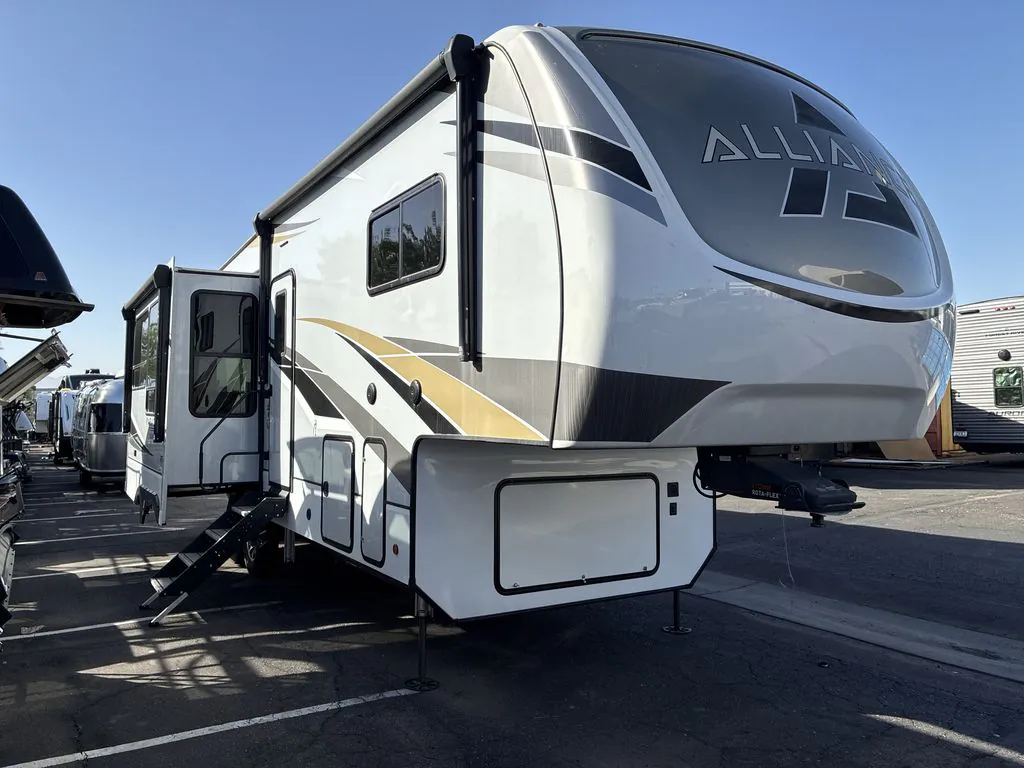 2022 Alliance RV Paradigm 295MK - Photo 2