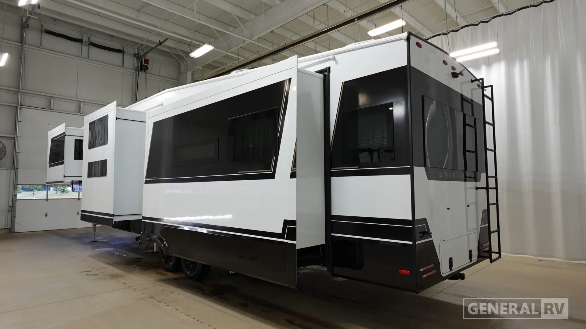 2026 Brinkley Model Z 3610 - Photo 4