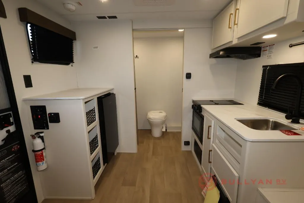 2026 Grand Design Transcend One 131DL - Photo 3