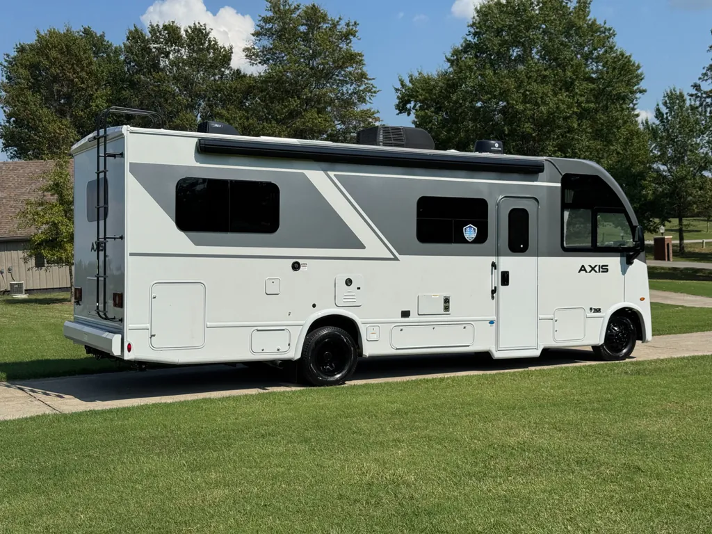 2026 Thor Motor Coach Axis 26.2, Photos photo 3