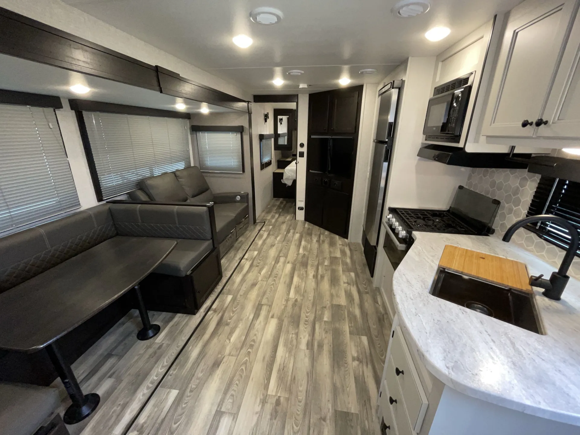 2023 Highland Ridge Range Lite 252RB dealer photo 2 from Camping World