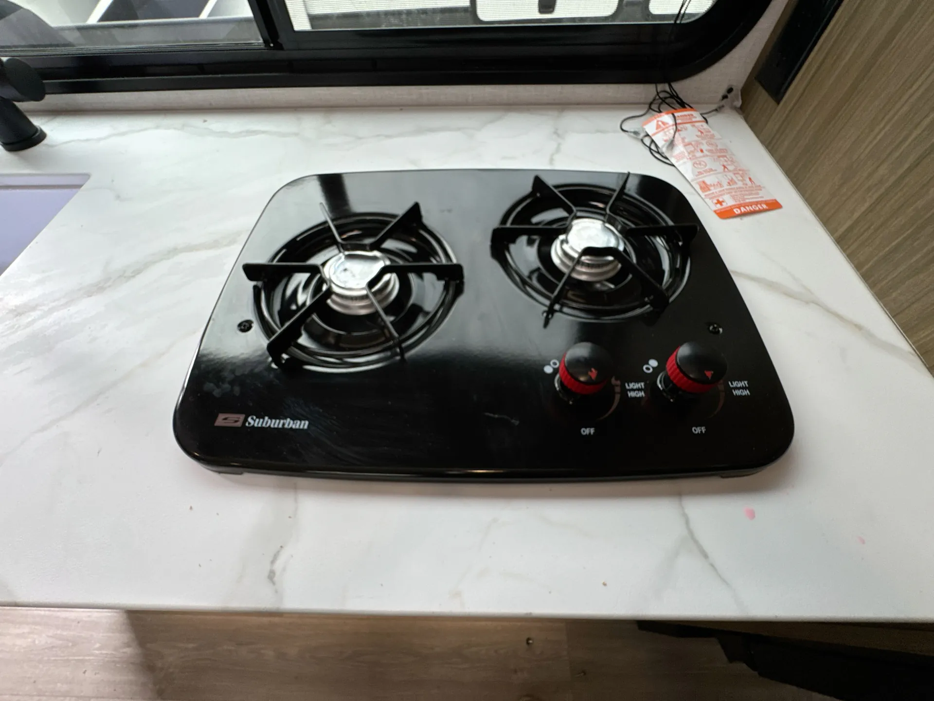 2026 Forest River Wildwood Fsx 178ICE — stove oven open