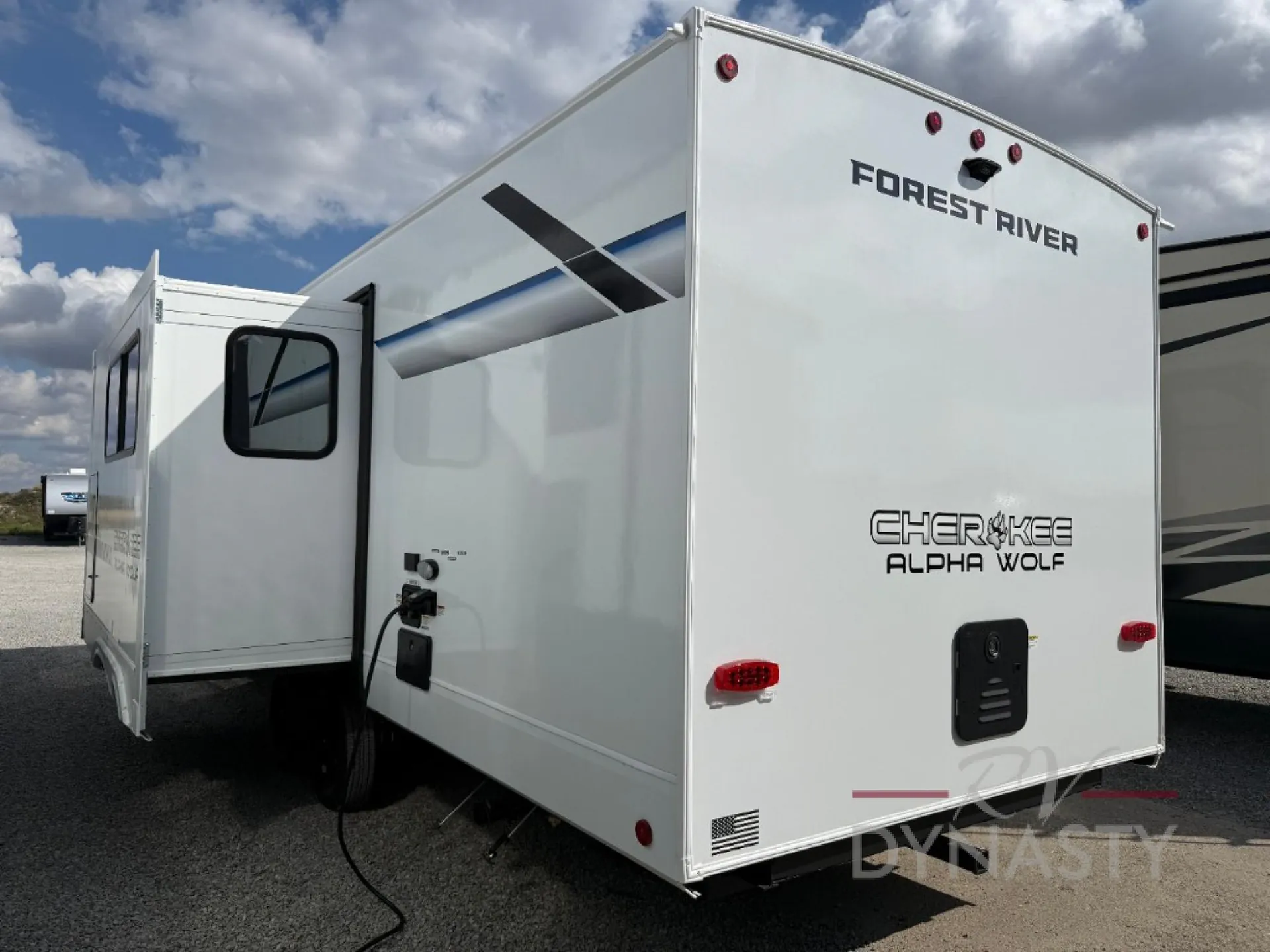 2026 Forest River Cherokee Alpha Wolf 24TRUNK - Photo 4