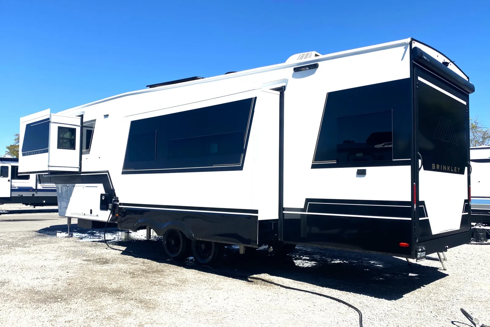 2026 Brinkley Model Z 3420 - Photo 4