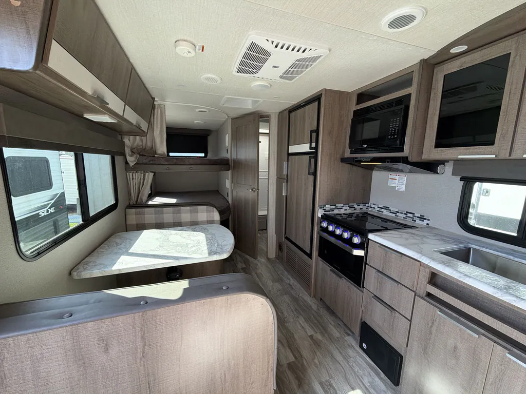 2021 Grand Design Imagine XLS 21BHE, Photos photo 2