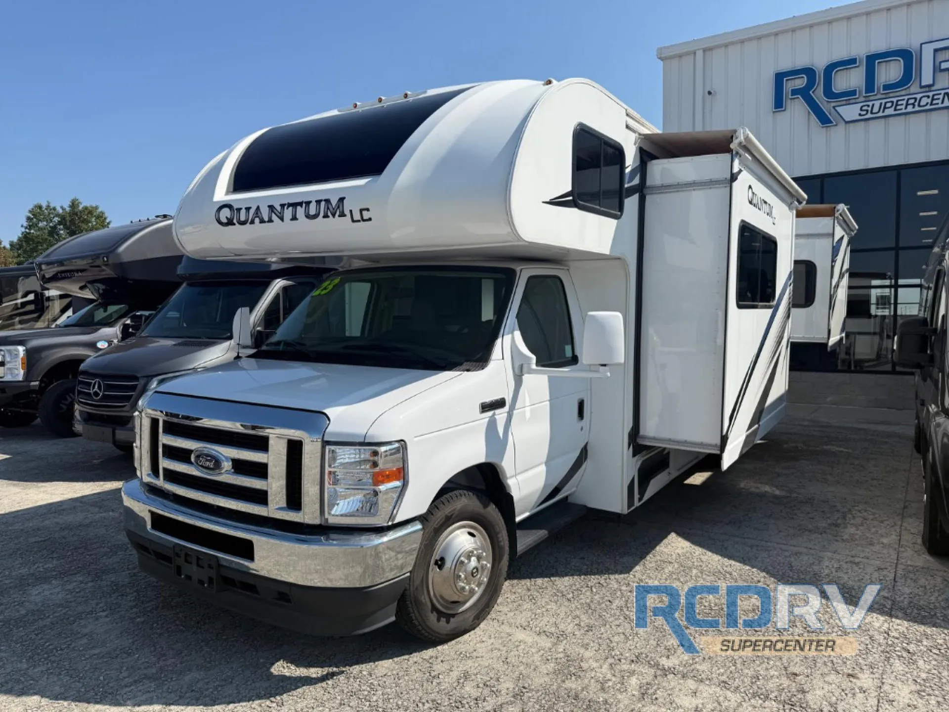 2023 Thor Motor Coach Quantum LC LC26 - Photo 3