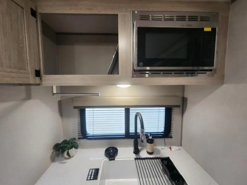 2026 Coachmen Catalina Legacy Edition 323MAZE, Photos photo 9