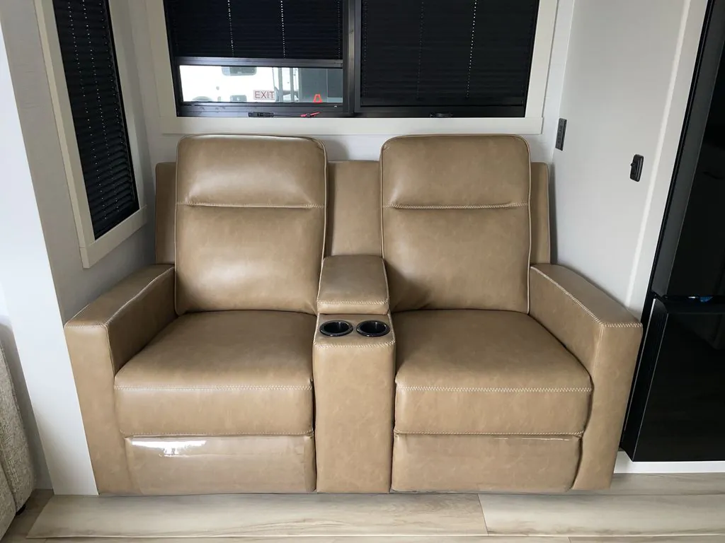 2026 Brinkley Model I 294, Photos photo 8