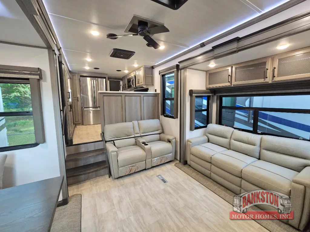 2023 Keystone Montana 3901RK, Photos photo 10